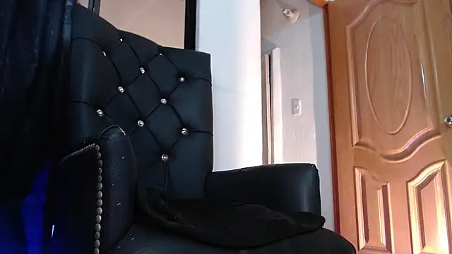 Snapshot of ren_stipee chatting on 02.17.25 ren stipee online show from 02.17.25