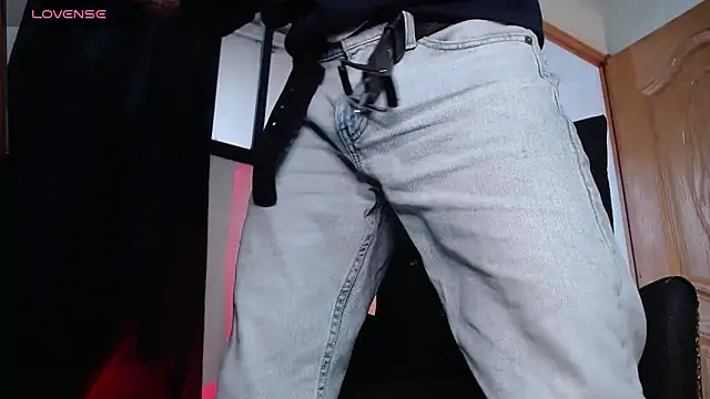 Snapshot of ren_stipee chatting on 02.28.25 ren stipee online show from 02.28.25