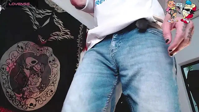 Snapshot of ren_stipee chatting on 09.24.25 ren stipee online show from 09.24.25