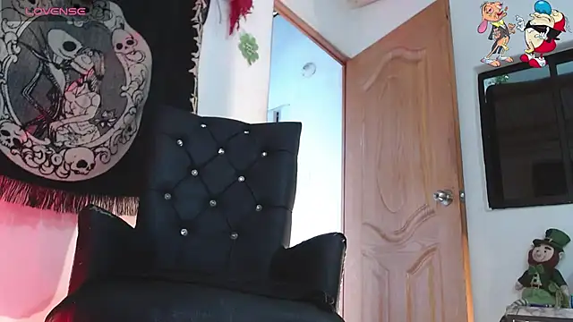 Snapshot of ren_stipee chatting on 10.18.25 ren stipee online show from 10.18.25