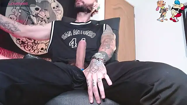 Snapshot of ren_stipee chatting on 11.16.25 ren stipee online show from 11.16.25