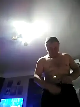 Snapshot of Grasul78 chatting on 11.17.25 Grasul78 online show from 11.17.25