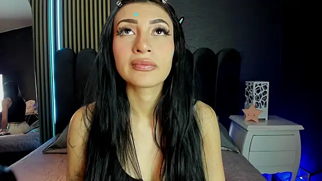 Nicolette ks  online show from 05.20.26