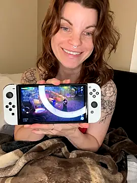 wildefaye online show from 10.13.25