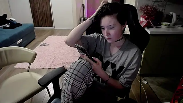 Kira Bakker online show from 03.22.25