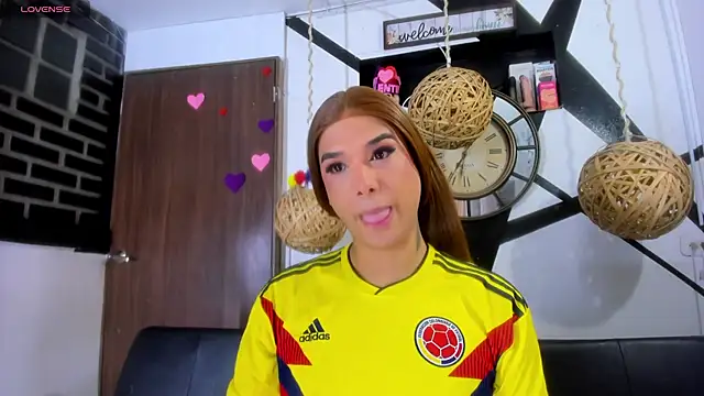 victoria aleia  online show from 06.23.26
