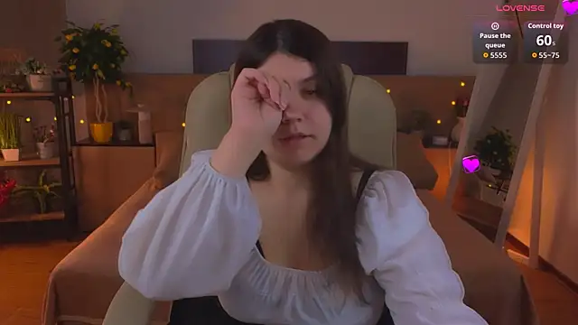 Viola  Shy online show from 07.12.26