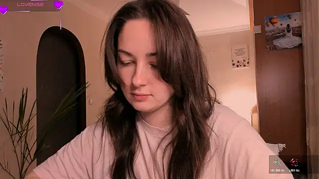 cClandesTina online show from 02.15.26