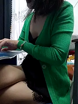 Haralushiaaa online show from 11.04.25