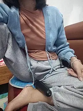 Snapshot of Haralushiaaa chatting on 02.02.26 Haralushiaaa online show from 02.02.26