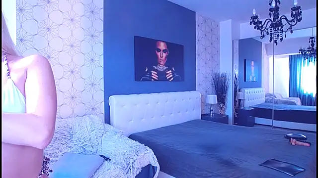 MaryMatiss online show from 04.15.26