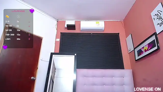 littleebluee online show from 03.11.25