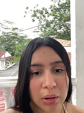 Snapshot of Pretty_Isadora chatting on 01.30.25 Pretty Isadora online show from 01.30.25