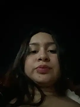 Snapshot of Pretty_Isadora chatting on 03.09.25 Pretty Isadora online show from 03.09.25