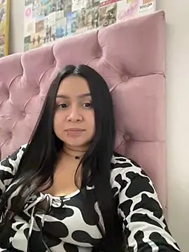 Snapshot of Pretty_Isadora chatting on 03.15.25 Pretty Isadora online show from 03.15.25