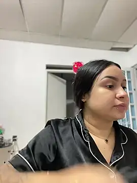 Snapshot of Pretty_Isadora chatting on 03.20.25 Pretty Isadora online show from 03.20.25