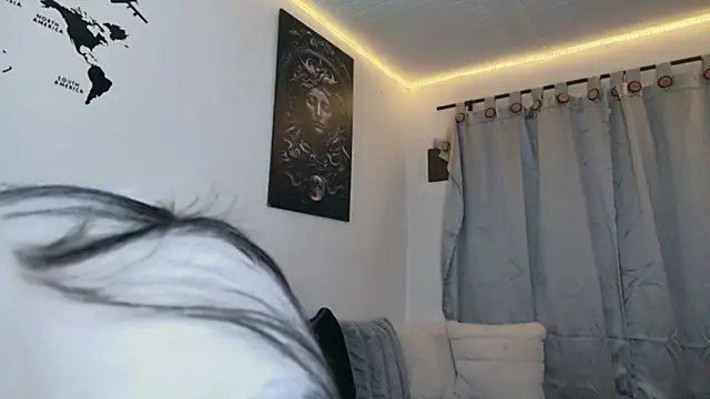 Stefhania susej online show from 11.13.25