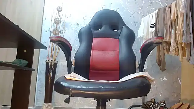 Samantabrown  online show from 01.08.26