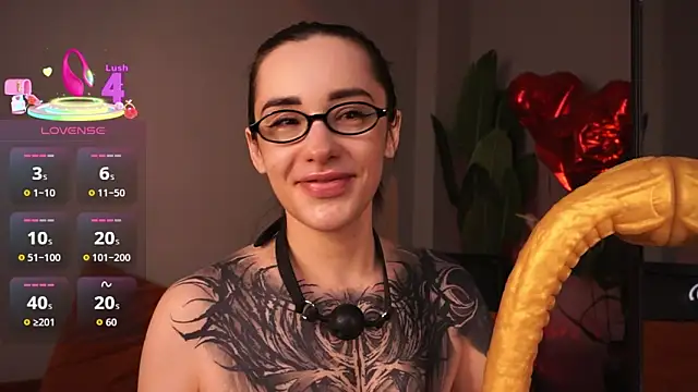 Snapshot of EvaCanton chatting on 02.25.26 EvaCanton online show from 02.25.26