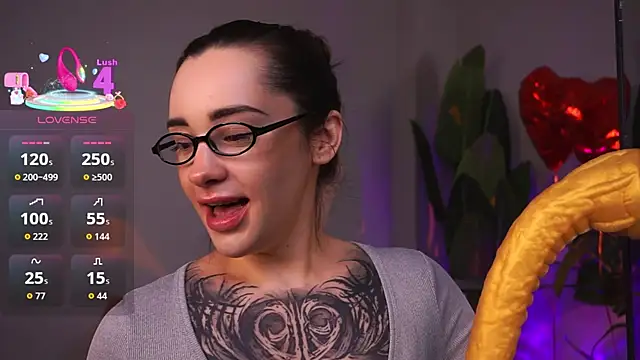 Snapshot of EvaCanton chatting on 02.26.26 EvaCanton online show from 02.26.26