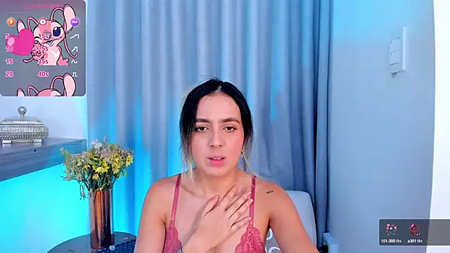 Snapshot of Lucyortiz_ chatting on 02.13.25 Lucyortiz online show from 02.13.25