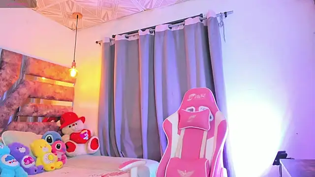 Mia coxx1 online show from 01.26.25