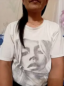 Snapshot of Asian_girl13 chatting on 01.11.26 Asian girl13 online show from 01.11.26