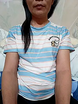 Snapshot of Asian_girl13 chatting on 02.04.26 Asian girl13 online show from 02.04.26