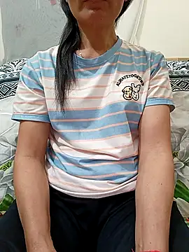 Snapshot of Asian_girl13 chatting on 02.22.26 Asian girl13 online show from 02.22.26