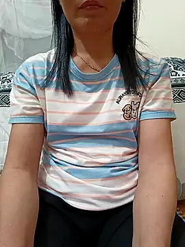 Snapshot of Asian_girl13 chatting on 05.02.26 Asian girl13 online show from 05.02.26
