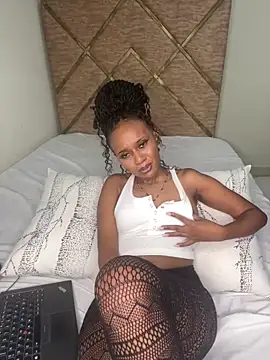 Snapshot of Star_Light2 chatting on 12.20.24 Star Light2 online show from 12.20.24