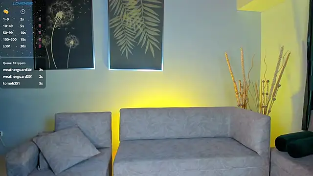 VictoriaMilan  online show from 12.22.24