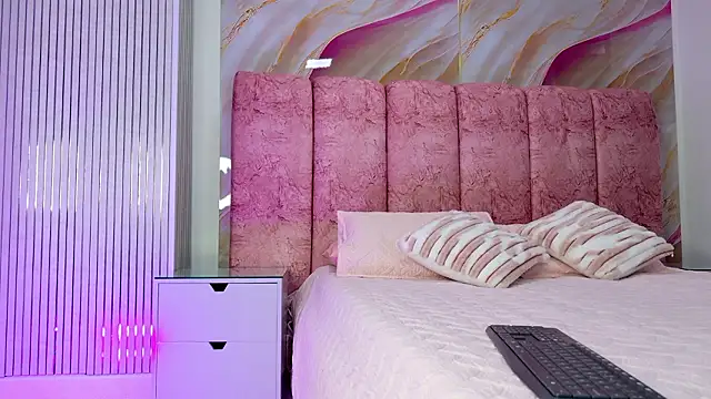 kendal rossi online show from 02.03.26