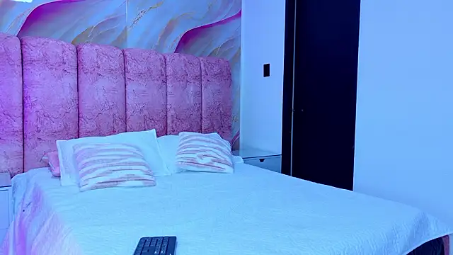 kendal rossi online show from 02.14.26