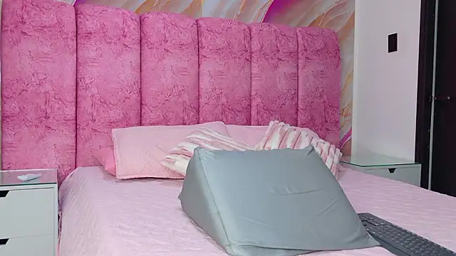 kendal rossi online show from 03.24.26