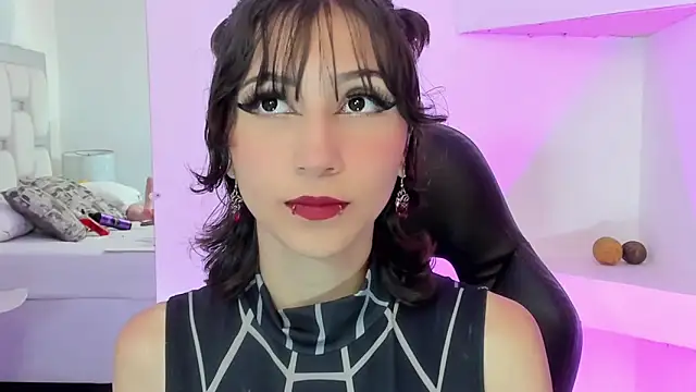 Snapshot of Naomi-Haruno chatting on 01.02.25 Naomi-Haruno online show from 01.02.25