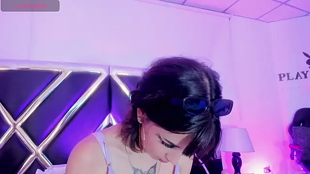 Snapshot of Naomi-Haruno chatting on 01.10.25 Naomi-Haruno online show from 01.10.25