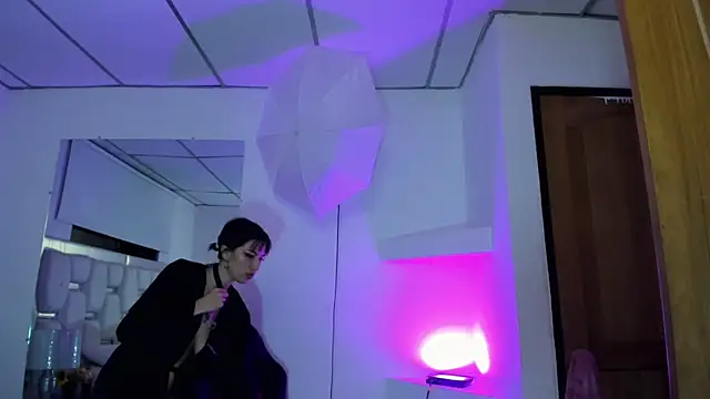 Snapshot of Naomi-Haruno chatting on 01.31.25 Naomi-Haruno online show from 01.31.25