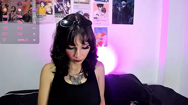 Snapshot of Naomi-Haruno chatting on 10.30.25 Naomi-Haruno online show from 10.30.25