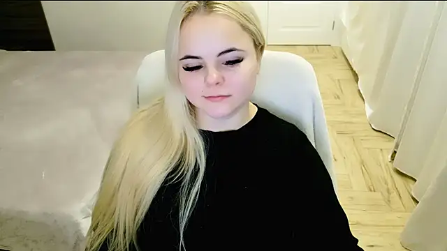 lovely-eyes online show from 02.08.25