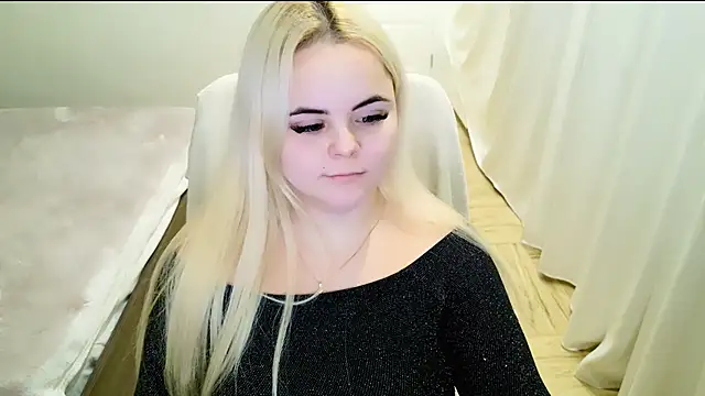 lovely-eyes online show from 02.17.25