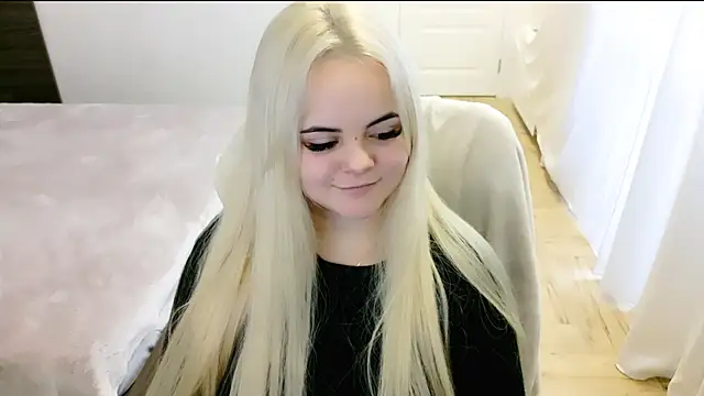 lovely-eyes online show from 02.26.25