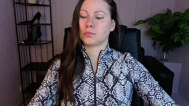 Dana  dom online show from 04.17.26