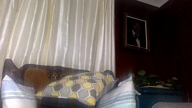 Snapshot of KingDerRico chatting on 10.01.25 KingDerRico online show from 10.01.25