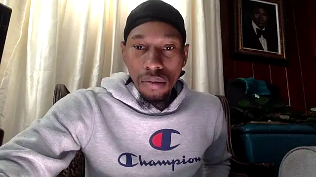 KingDerRico online show from 11.13.25