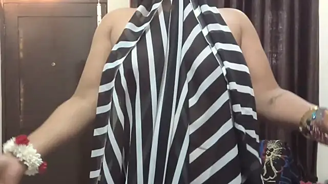 Gulaboo bhabi online show from 02.25.25