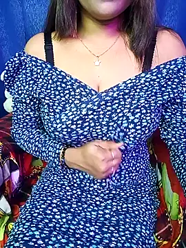 Snapshot of beauty_alina chatting on 02.10.25 beauty alina online show from 02.10.25