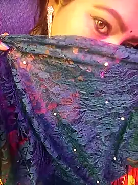 Snapshot of beauty_alina chatting on 02.19.25 beauty alina online show from 02.19.25