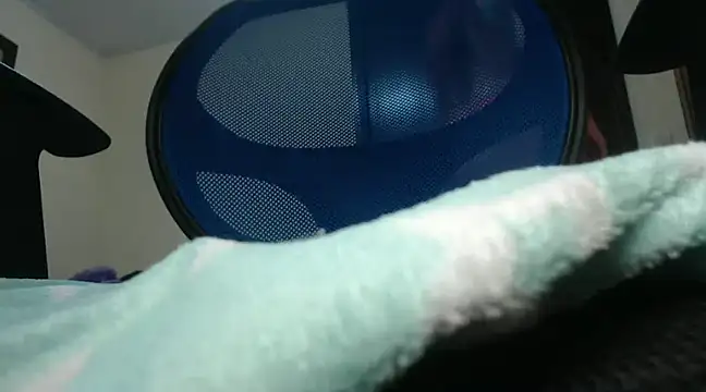 Amy Walker online show from 12.27.24