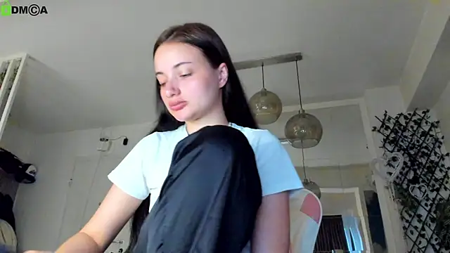 Snapshot of IreneVON chatting on 05.09.26 IreneVON online show from 05.09.26